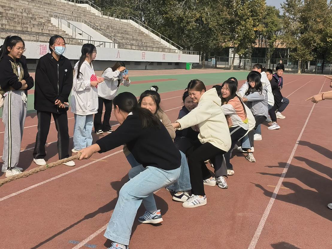 图示, 示意图

中度可信度描述已自动生成